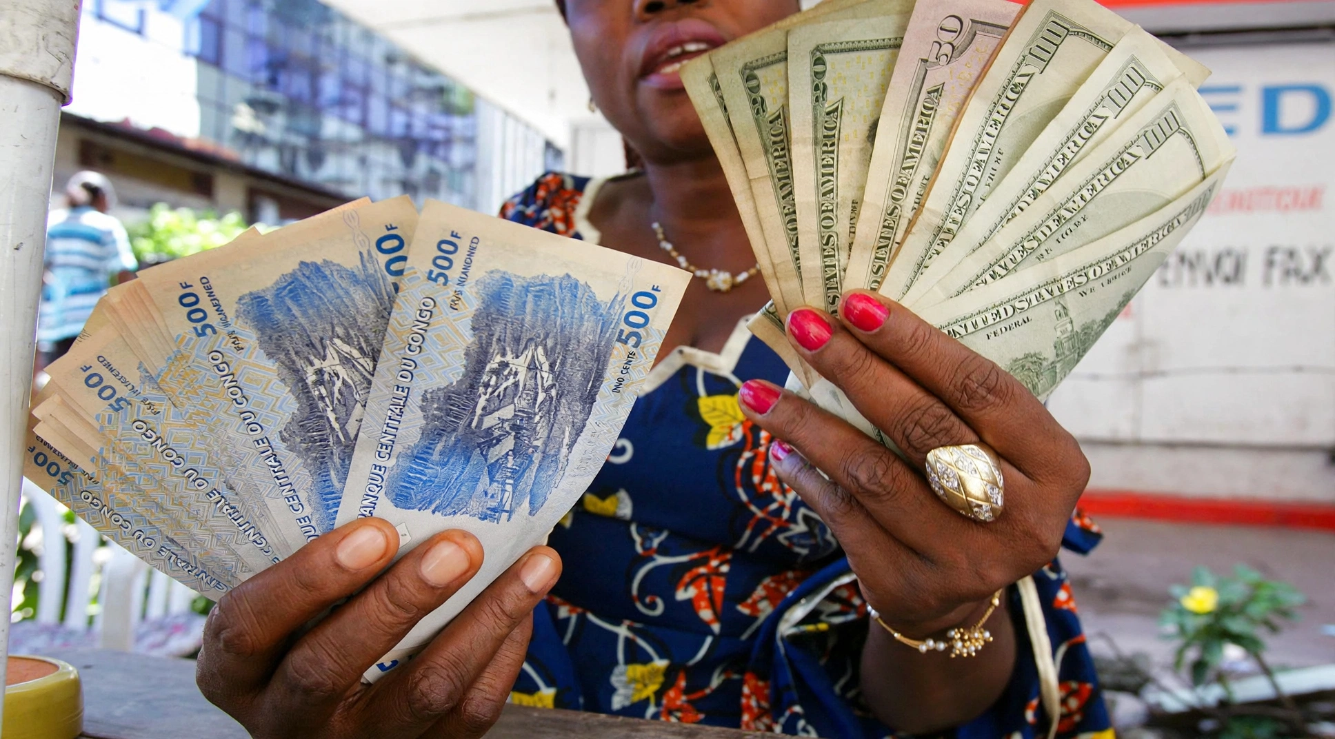 Dédollarisation en RDC : Le Pari Stratégique de Kinshasa pour Restaurer sa Souveraineté Monétaire